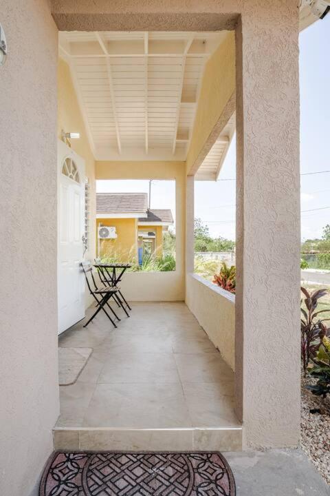 Villa Bellarose At Colbeck ,Gated With Pool, Stylishly Modern Old Harbour Exterior foto
